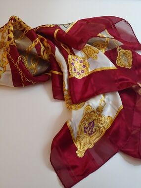 Women's Burgundy and Gold Chain-Print Silk Scarf